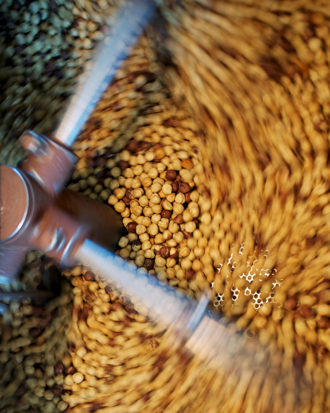 DOLCILANGHE_barolo_equio_berria_nocciole_made_in_italy_piemonte_9